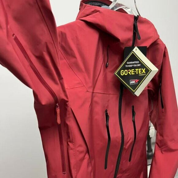 Arc'teryx Alpha SV Jacket | Gore-Tex, Bordeaux Red (SV7), Outdoor/Hiking/Ski - Picture 8 of 8
